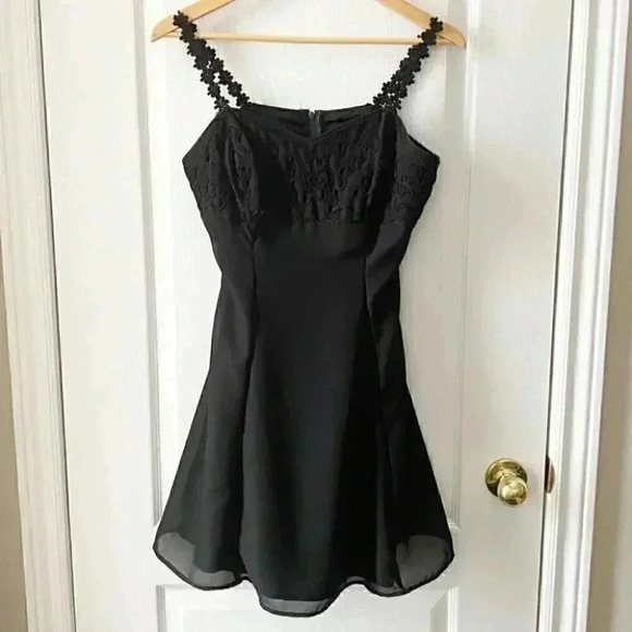 Dramatix Fit & Flare Babydoll Dress A-Line Sweetheart Mini Black Size Medium - Picture 5 of 17